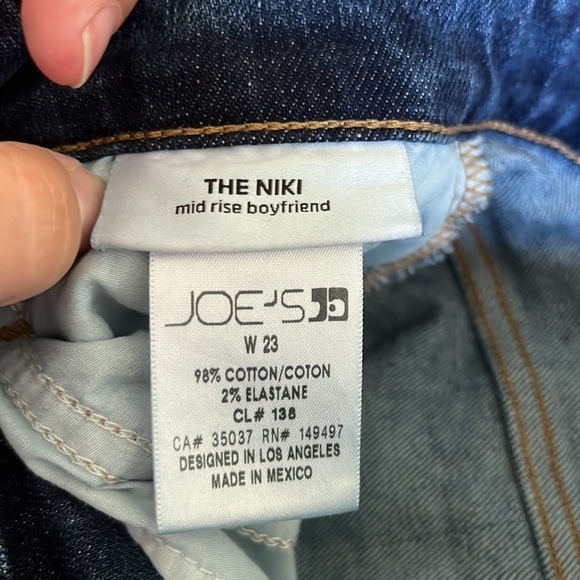 Joe's The Niki Mid Rise Boyfriend Jean - Picture 10 of 11